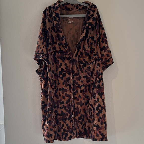 Pajama top - Picture 1 of 1